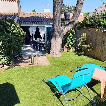 Loc Cap Phoebus, Atypique, Au Calme Dans La Pinede *