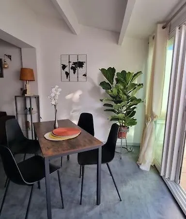 Loc Cap Phoebus, Atypique, Au Calme Dans La Pinède Hébergement de vacances