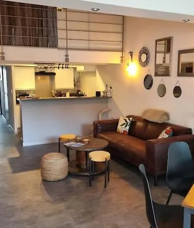 Hébergement de vacances Loc Cap Phoebus, Atypique, Au Calme Dans La Pinède *