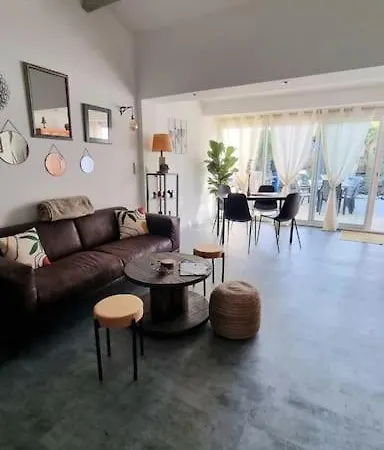 Loc Cap Phoebus, Atypique, Au Calme Dans La Pinède Agde