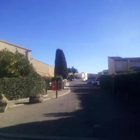 Hébergement de vacances Loc Cap Phoebus, Atypique, Au Calme Dans La Pinède Agde