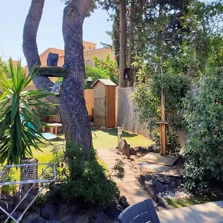 Loc Cap Phoebus, Atypique, Au Calme Dans La Pinède Hébergement de vacances Agde