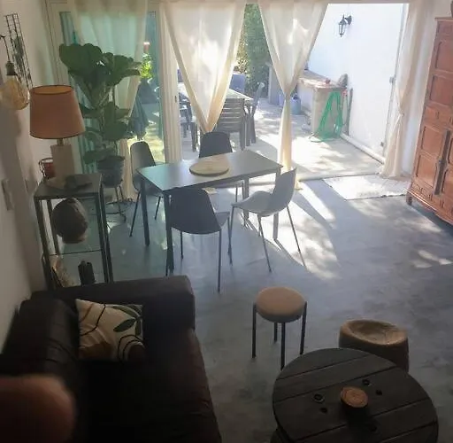 Loc Cap Phoebus, Atypique, Au Calme Dans La Pinede Tatil Evi Agde