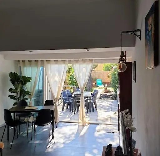 Loc Cap Phoebus, Atypique, Au Calme Dans La Pinede Tatil Evi Agde
