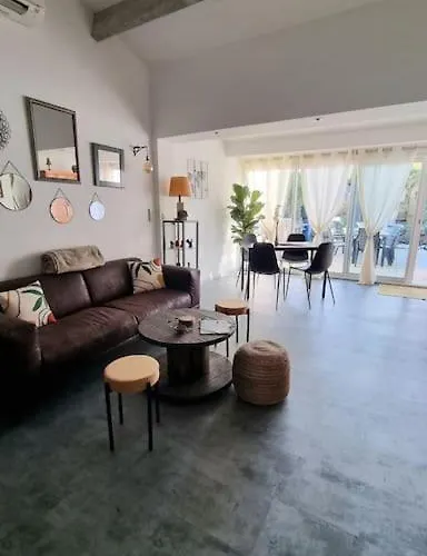 Loc Cap Phoebus, Atypique, Au Calme Dans La Pinede Agde