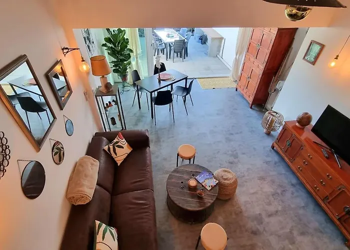 Loc Cap Phoebus, Atypique, Au Calme Dans La Pinede Tatil Evi