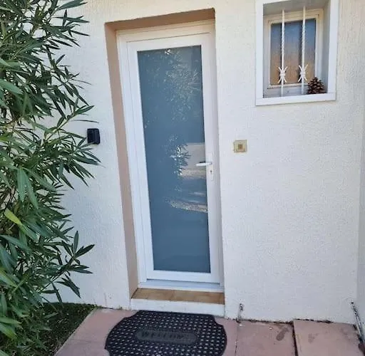 Loc Cap Phoebus, Atypique, Au Calme Dans La Pinede Holiday home *