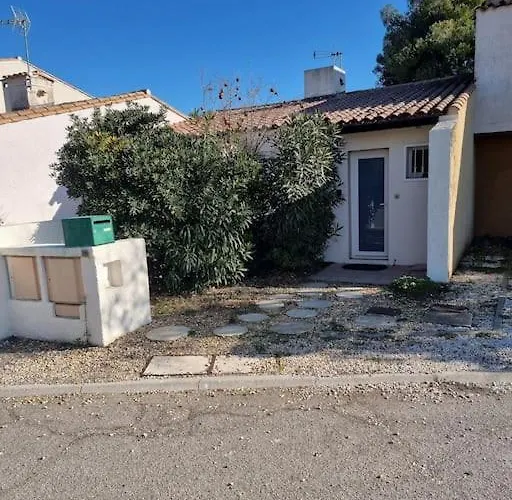 Loc Cap Phoebus, Atypique, Au Calme Dans La Pinede Tatil Evi *